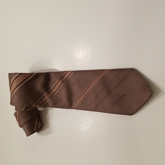 Oscar de la Renta Tie - Picture 2 of 8